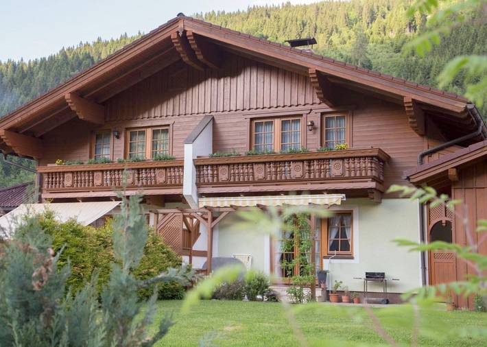 Ferienhaus für 12 Personen, mit Sauna und Ausblick sowie Garten in Kleinarl