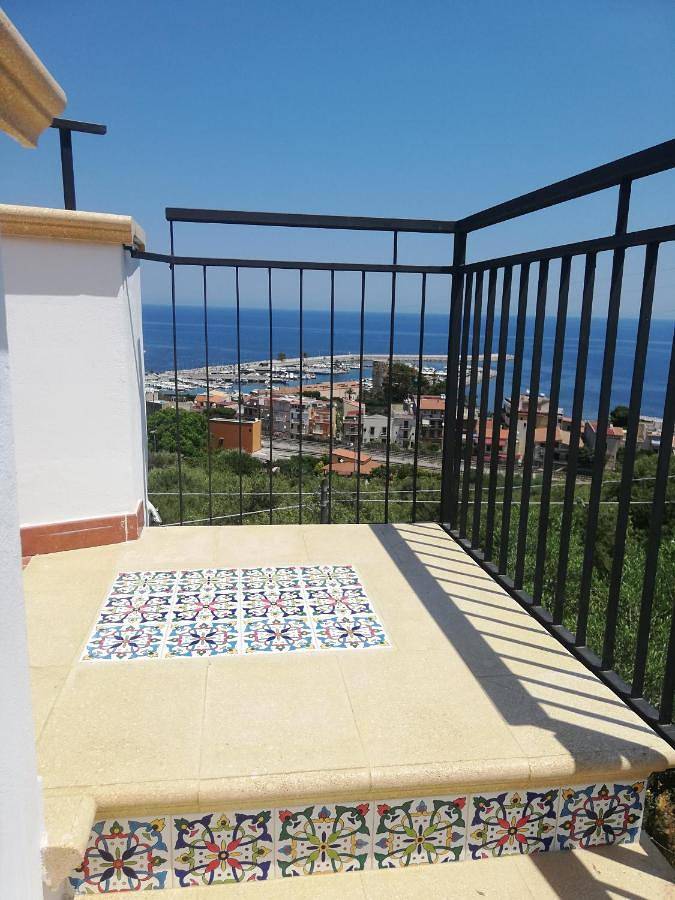 Chambre d’hôte pour 3 personnes, avec jardin et vue, adapté aux familles à Trabia - 4