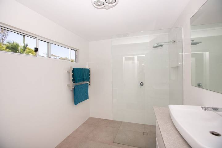 Holiday home for 9 people, with balcony and garden in Gerroa