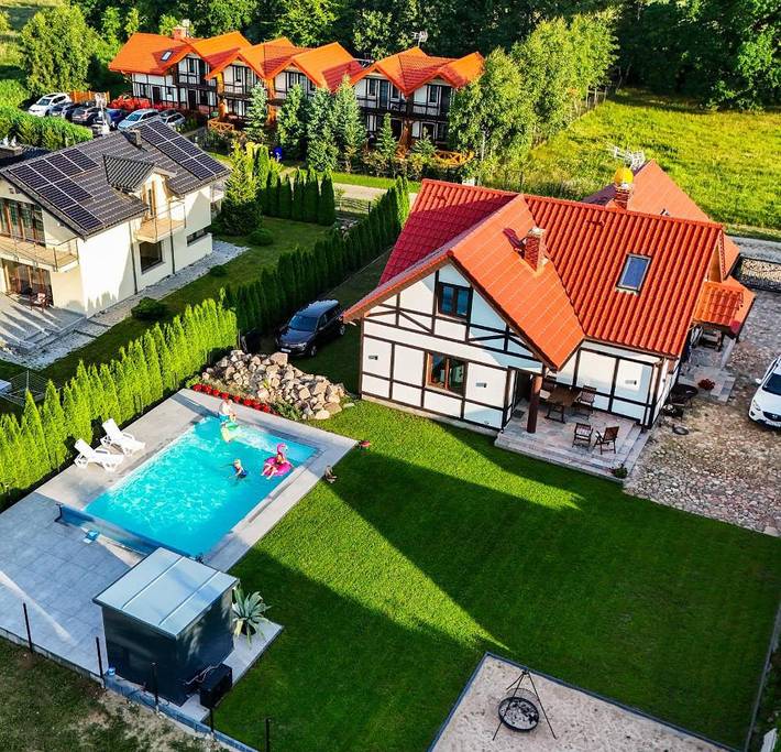 Apartament wakacyjny dla 4 osób, z basen i ogród oraz widok w Dębina