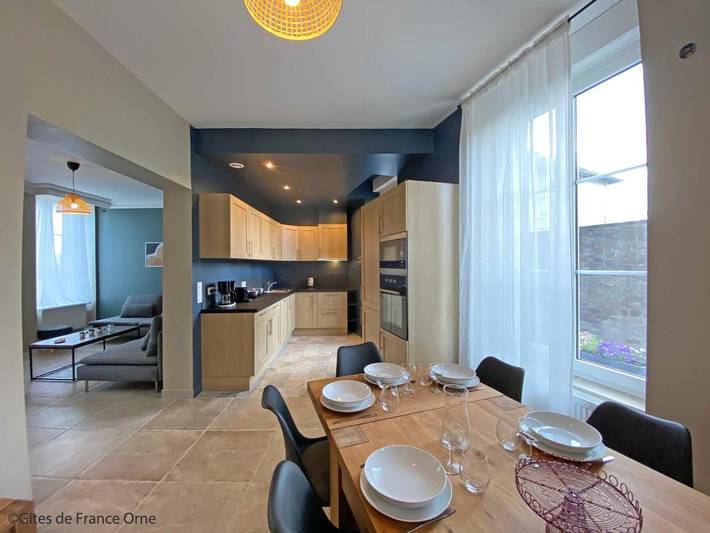 Location de vacances pour 6 personnes, avec terrasse à Saint-Fraimbault