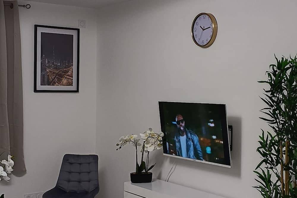 Entire apartment, Ot Appart City -T4 T4, 65 m2, for up to 4 guests in Clermont-Ferrand, Volcans d'Auvergne Regional Nature Park