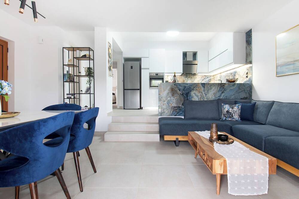 Charming 2-bedroom house with Wifi and Ac in wonderful Porto Rafti in Porto Rafti, Markopoulo-Mesogaia