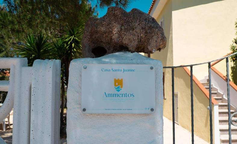 Location de vacances pour 5 personnes, avec jardin ainsi que terrasse et vue dans San Giovanni Sardinia - 4