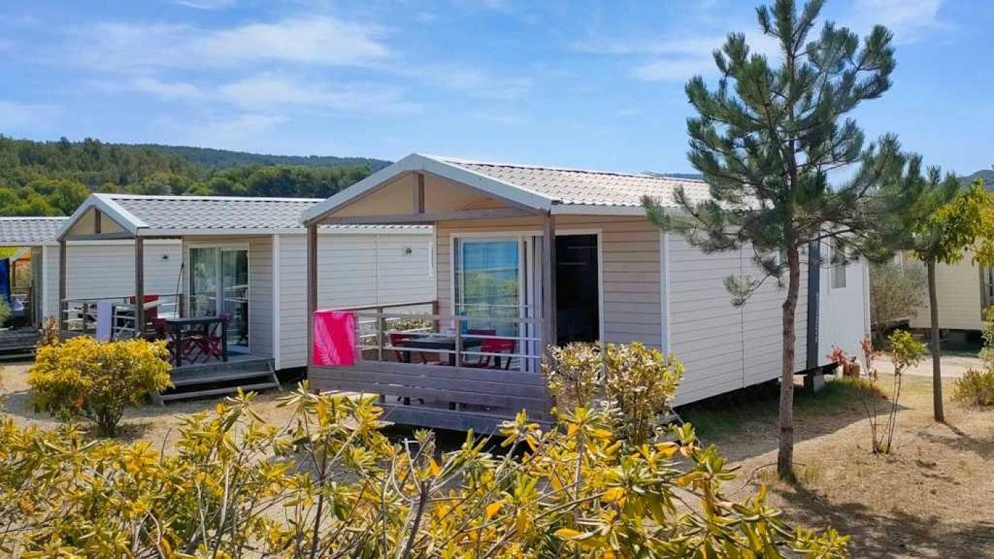Camping 3 étoiles - Piscine  - ccbaega in Saint-Mitre-les-Remparts, Istres en omgeving