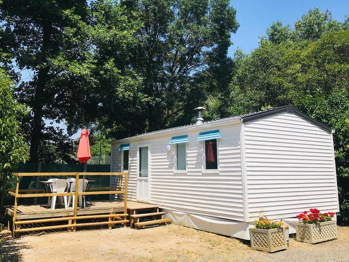 Camping pour 4 personnes, avec bassin pour enfant, animaux acceptés dans l' Aude - 3