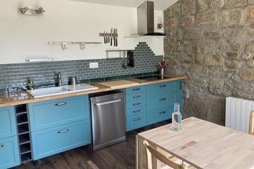 Gîte pour 2 personnes, avec jardin à Montfarville
