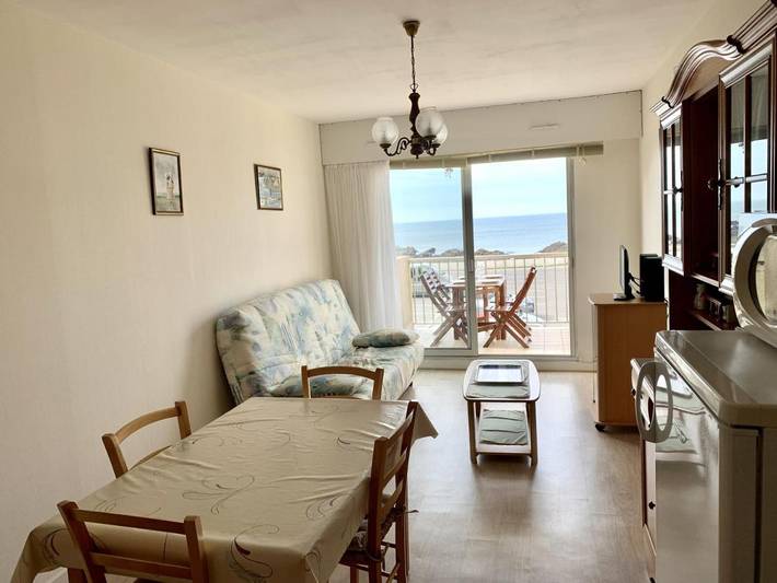 Gîte pour 4 personnes, avec balcon dans Plage de Port-Lin - 3