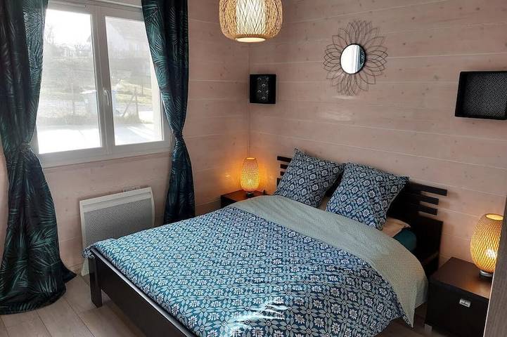 Location de vacances pour 6 personnes, avec terrasse ainsi que jacuzzi et jardin, animaux acceptés à Barésia-sur-l'Ain - 3