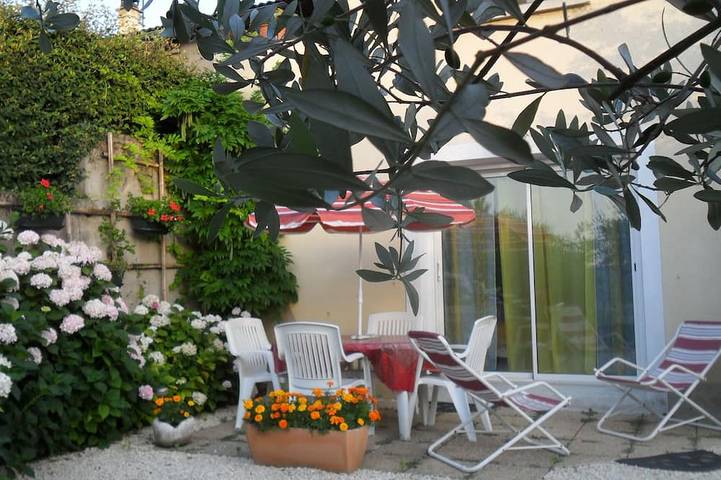 Gîte pour 2 personnes, avec jardin et terrasse à Lachapelle-sous-Aubenas