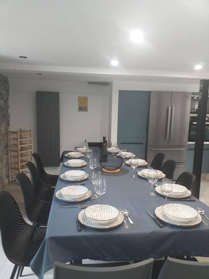 Location de vacances pour 12 personnes, avec Terrasse ainsi que Jardin et Vue à Gèdre - 3