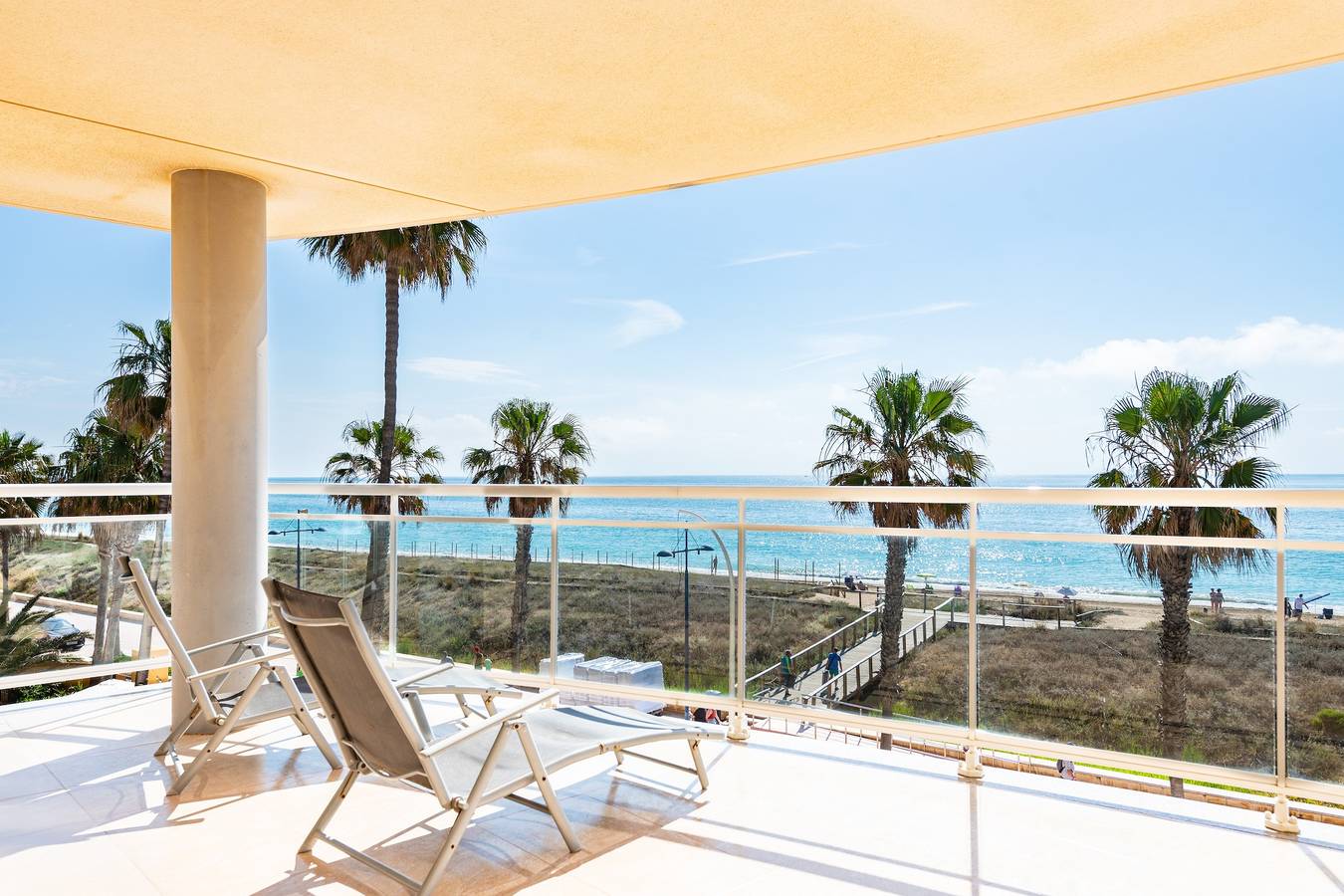 Ganze Wohnung, Ferienwohnung 'Playa-Mar B' mit Meerblick, Gemeinschaftspool und Wi-Fi in Peñiscola, Costa del Azahar