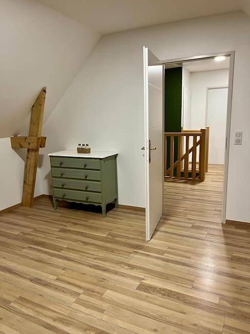 Location de vacances pour 8 personnes, avec jardin et terrasse dans Mesnil-Val Plage - 3