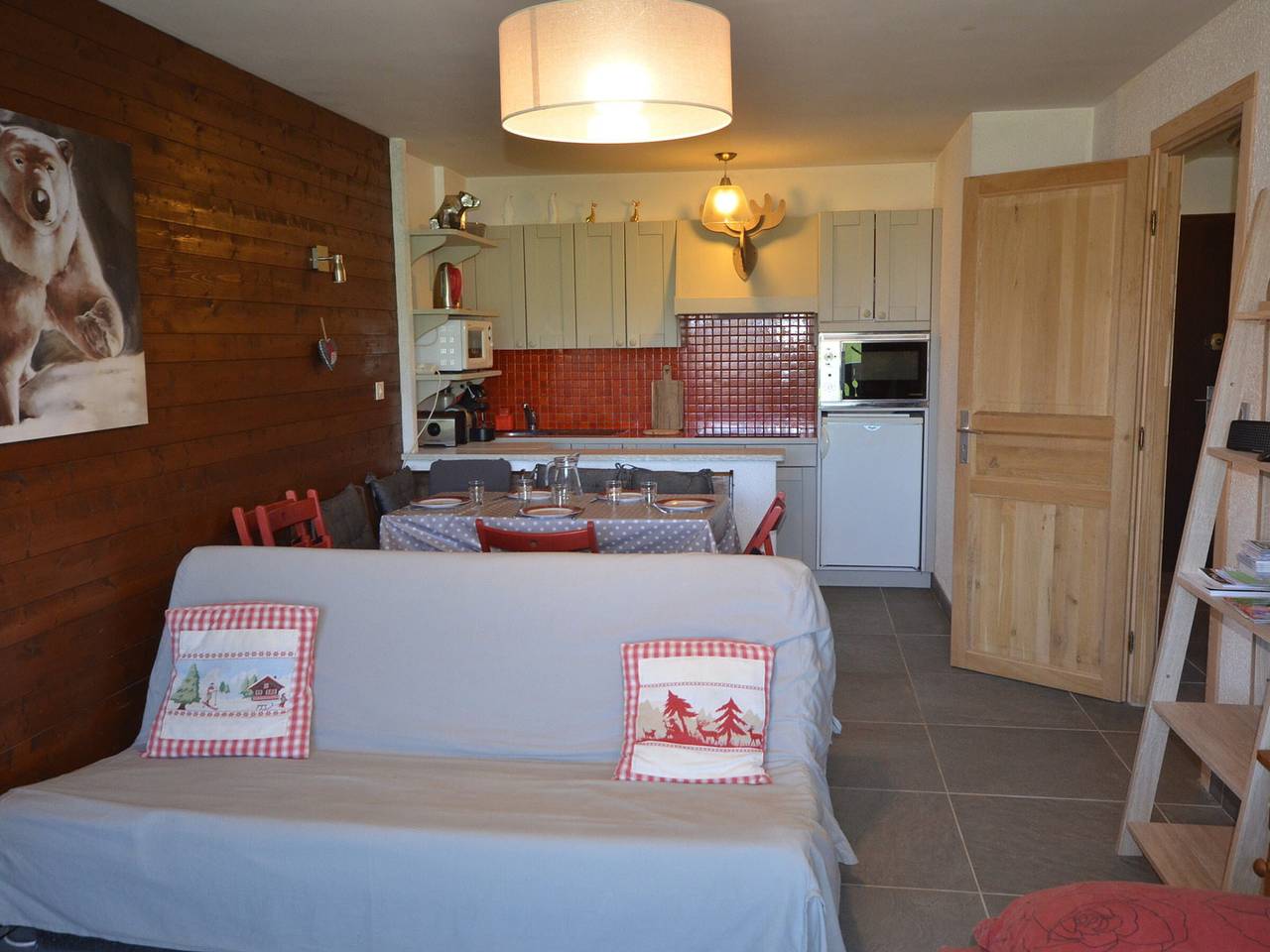 Entire apartment, Apartment with balcony at the foot of the slopes, Les Gets in Les Gets, Les Portes du Soleil