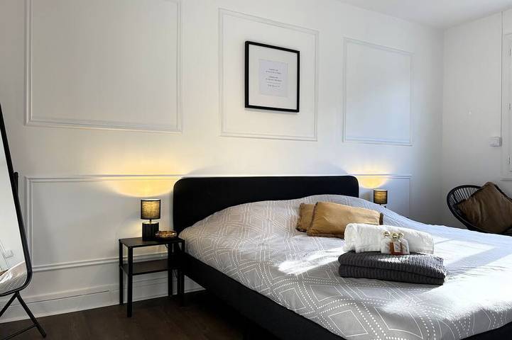 Location de vacances pour 14 personnes, avec jardin et balcon, animaux acceptés à Pujols - 2