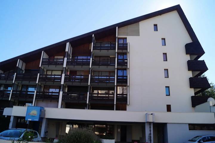 Gîte pour 4 personnes, avec balcon à Enchastrayes