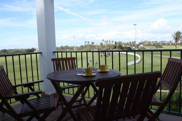 Apartamento de vacaciones para 4 personas, con terraza y piscina - 1