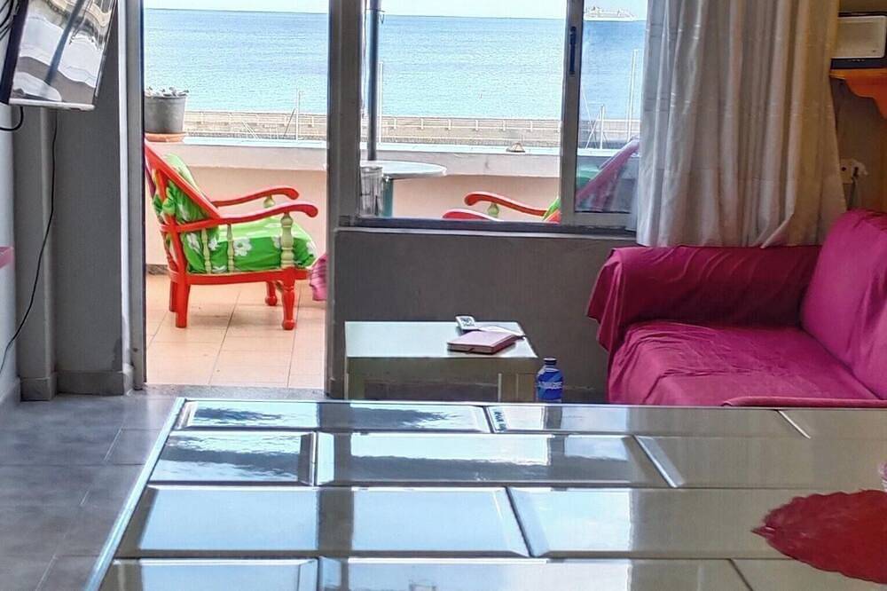 Casa 'Lindas Vistas' mit Meerblick, privater Terrasse und Wlan in Puerto del Carmen, Tías