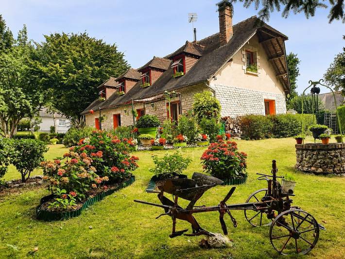 Location de vacances pour 2 personnes, avec jardin et jacuzzi à Caugé