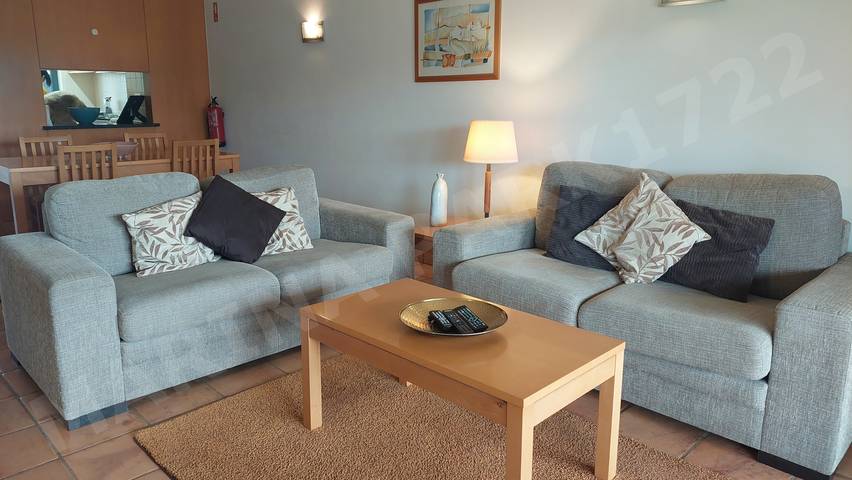 Ferienwohnung für 6 Personen, mit Balkon und Terrasse sowie Garten und Kinderpool in Lagos - 4
