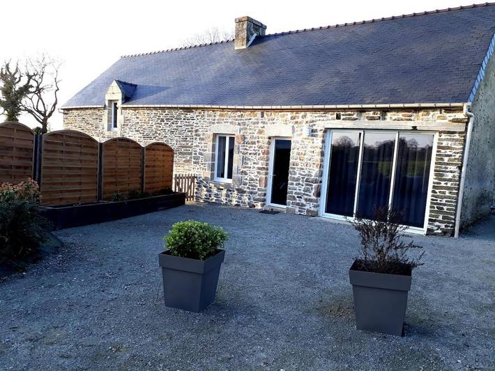 Location de vacances pour 4 personnes, avec terrasse et jardin à Remungol - 3