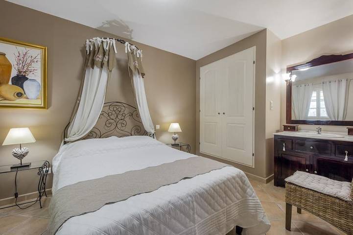 Gîte pour 4 personnes, avec jardin à Grillon - 4