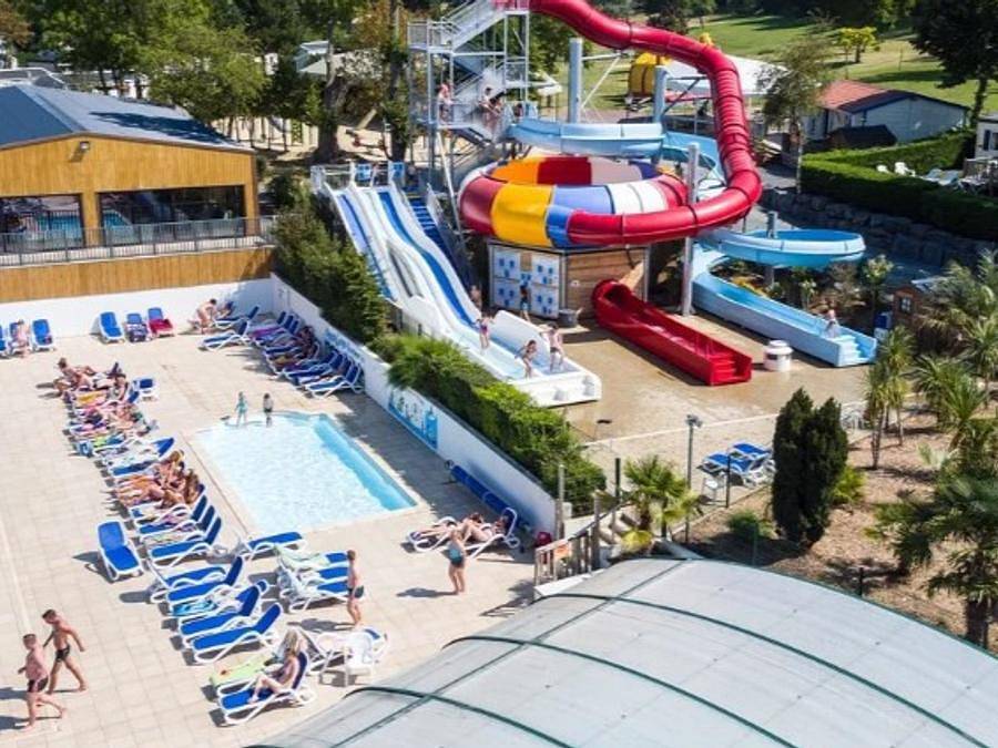 Camping la Vallée - Mobilhome 4 personnes - Comfort | 2 Ch. | 4 Pers. | Terrasse simple in Saint-Sauveur-de-la-Mer, Région de Lisieux
