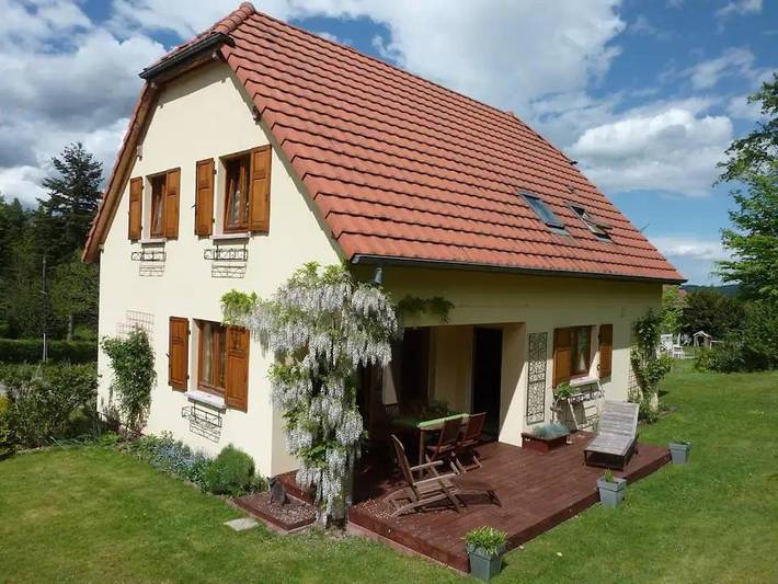 Chambre d’hôte pour 2 personnes, avec vue ainsi que terrasse et jardin à Dieffenbach-au-Val