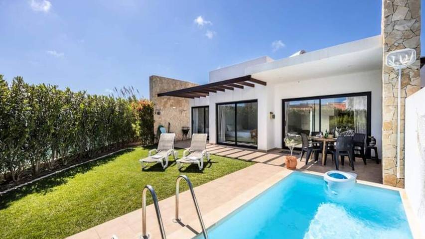 Casa de férias para 5 pessoas, com piscina e jardim em Sagres