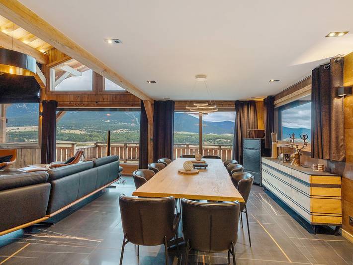 Chalet pour 14 personnes, avec sauna ainsi que jardin et jacuzzi, adapté aux familles à Bolquère - 4