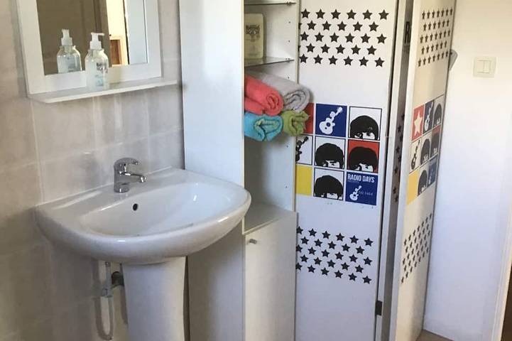 Gîte pour 4 personnes, avec jardin et balcon à Pugny-Chatenod - 4