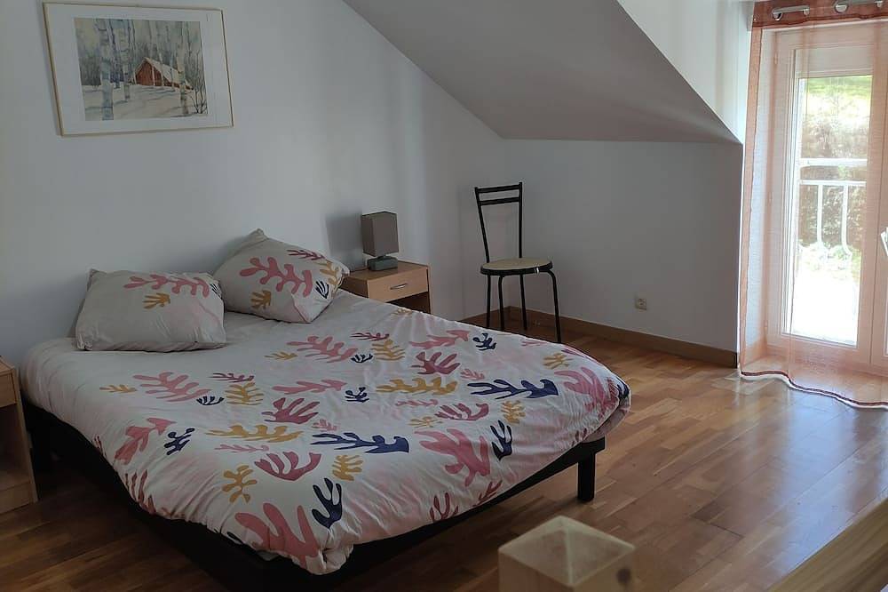 Town house with courtyard in Cosne sur Loire in Cosne-Cours-sur-Loire, Loire Valley