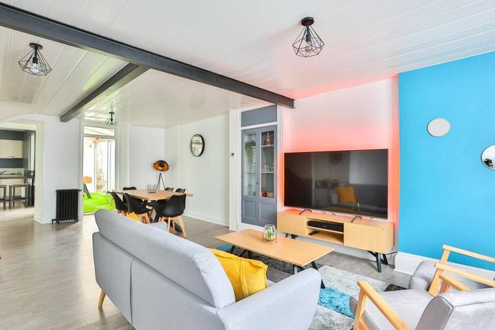Maison de campagne pour 9 personnes, avec Jardin