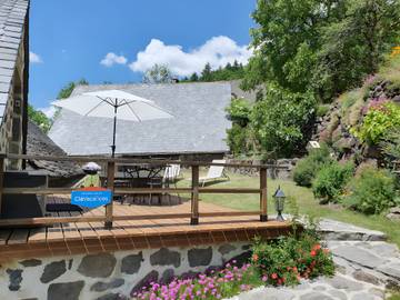 Gîte pour 3 Personnes dans Saint-Vincent-de-Salers, Région de Mauriac, Photo 3