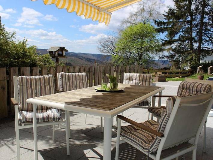 Chalet für 20 Personen, mit Terrasse in Schmallenberg