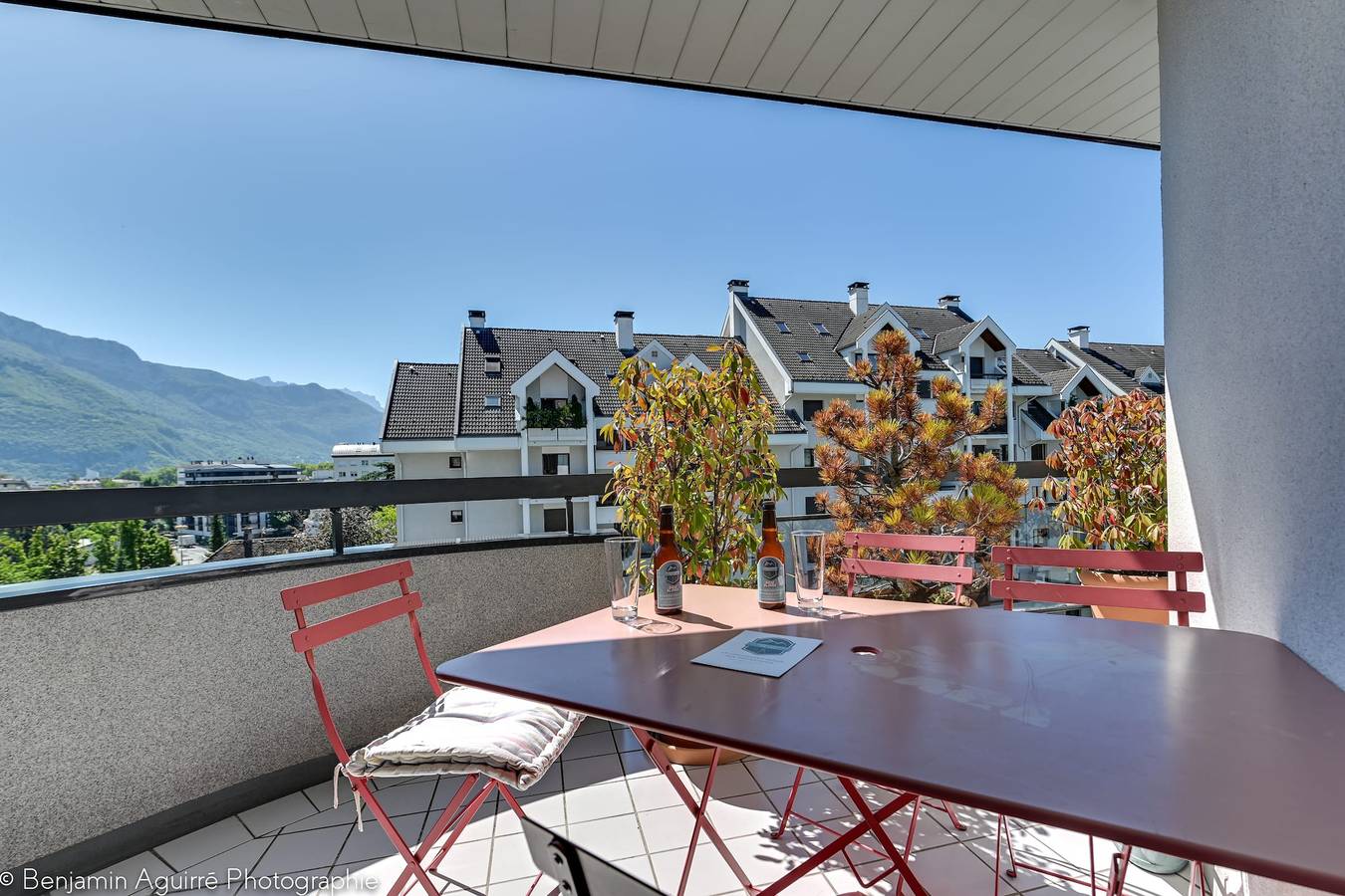 Appartement entier, Le Thélème - Appartement Duplex à Annecy, balcon & parking à 800m du Lac in Annecy, Région d'Annecy