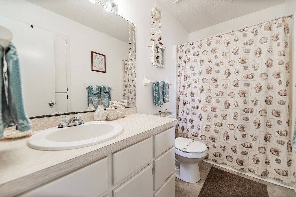 \"Seafari\" - 2 Schlafzimmer Strand-Seite Cottage- es ist perfekt für Ihren Urlaub! in Dauphin Island, Mobile Bay