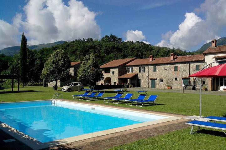 Gîte pour 4 personnes, avec Balcon et Jardin