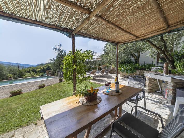 Location de vacances pour 4 personnes, avec vue ainsi que jardin et terrasse, animaux acceptés à Castellina in Chianti - 2