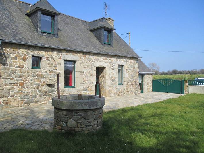 Gîte pour 6 personnes, avec jardin et terrasse, animaux acceptés à Kerbors - 2