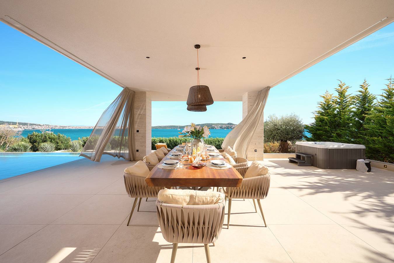 Luxury Beachfront Villa Malia Trogir with Pool in Trogir, Split-Dalmatien