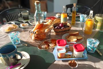 Chambre d’hôte pour 2 personnes, avec jacuzzi et jardin, animaux acceptés dans Privas