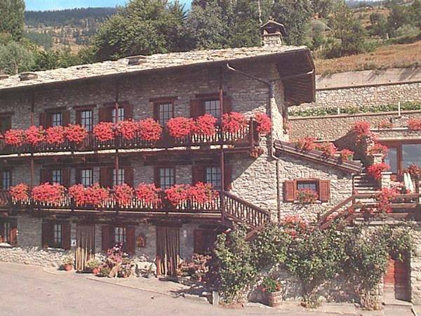 Agriturismo per 2 persone, con giardino e panorama, con animali domestici in Valle d'Aosta