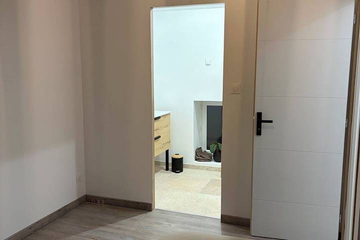 Location de vacances pour 2 personnes à Vaux-en-Beaujolais - 2