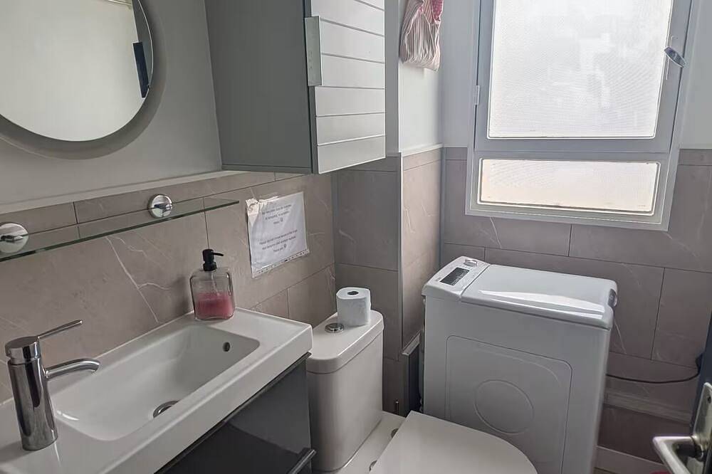 Appartement entier, Studio cosy à deux pas de Paris in Clichy, Hauts-de-Seine