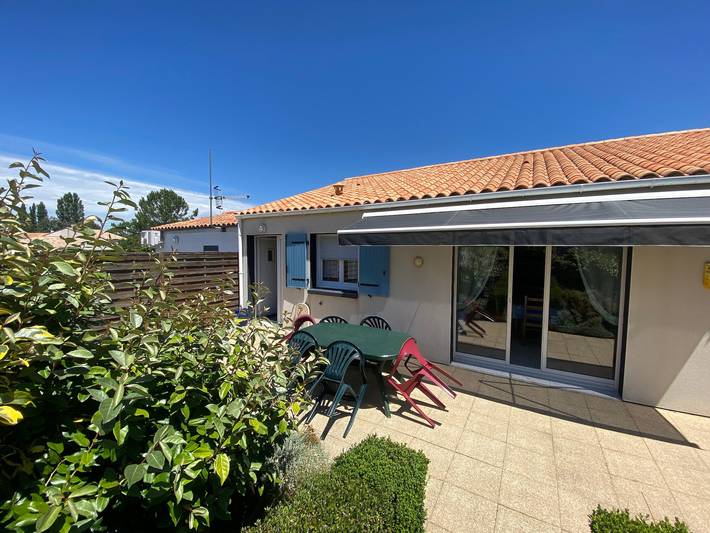 Location de vacances pour 6 personnes, avec terrasse et jardin à La Tranche-sur-Mer