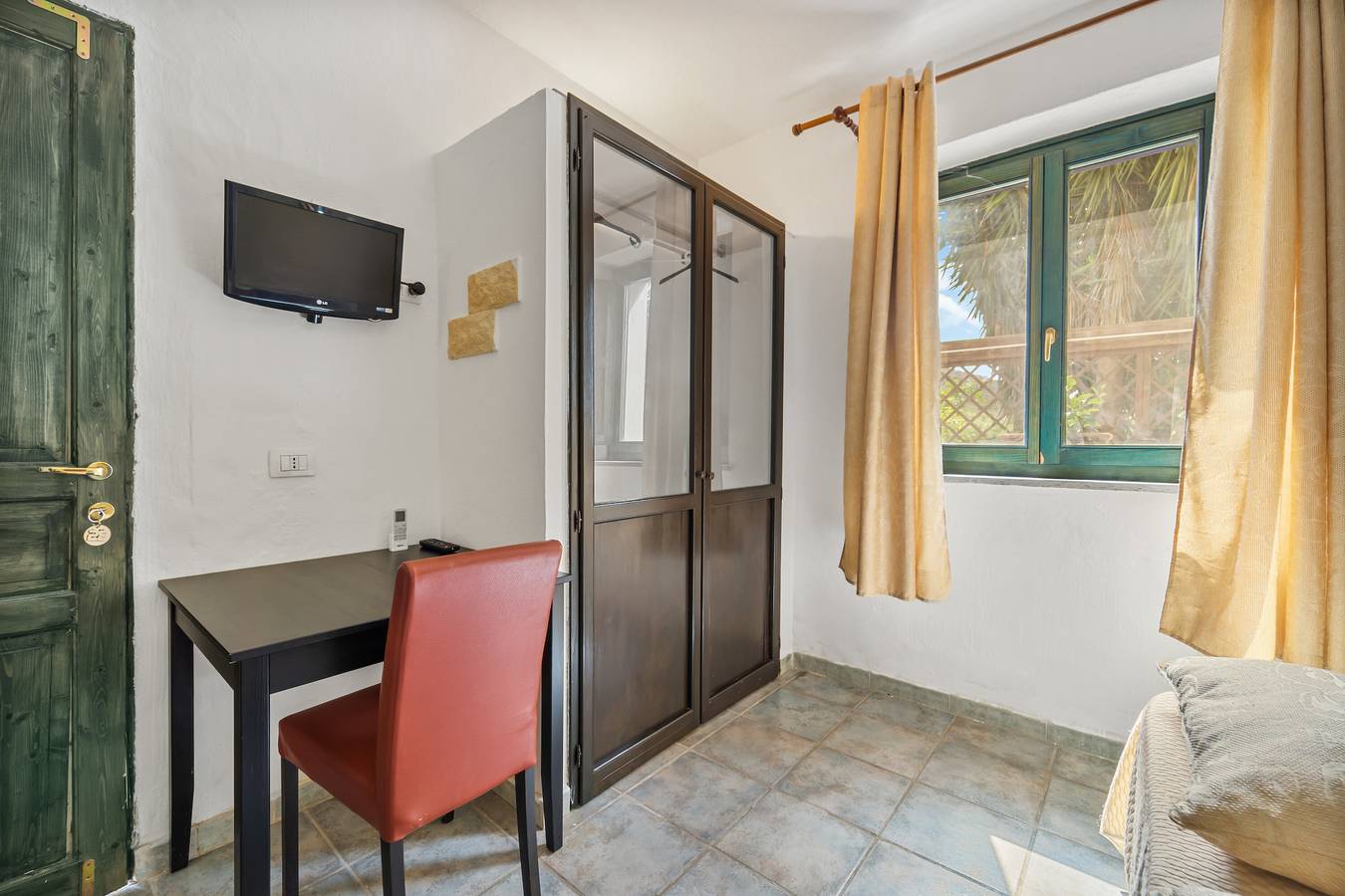 Dreibettzimmer mit Gemeinschaftspool und -küche, Wi-Fi und Klimaanlage in Gonnesa, Iglesiente