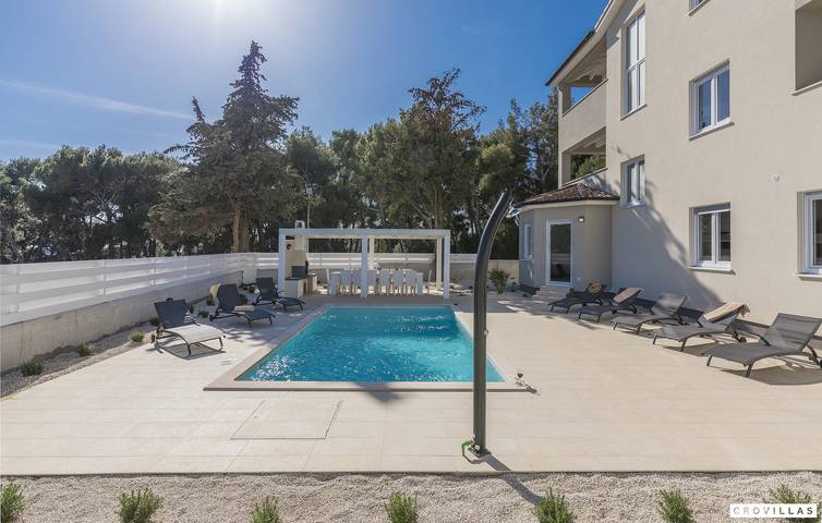 Location de vacances pour 14 personnes, avec sauna et vue sur l’océan à Premantura - 3