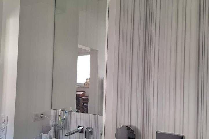 Appartement entier, Suite (chambre, Sdb) dans maison, quartier résidentiel, prestations annexes in Schiltigheim, Région de Strasbourg