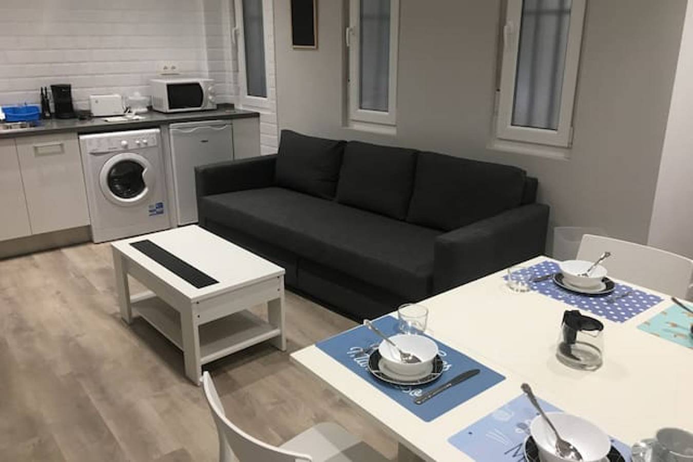 Apartamento entero, Apartamento cómodo en el corazón de León, 35 m², perfecto para 4. in León, Cordillera Cantábrica